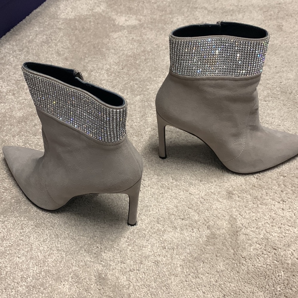 Brand new Stuart Weitzman size 7.5 Highbeams fossil - Picture 5 of 6